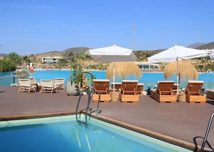 Al4-2125 - - Alcazaba Lagoon * Estepona